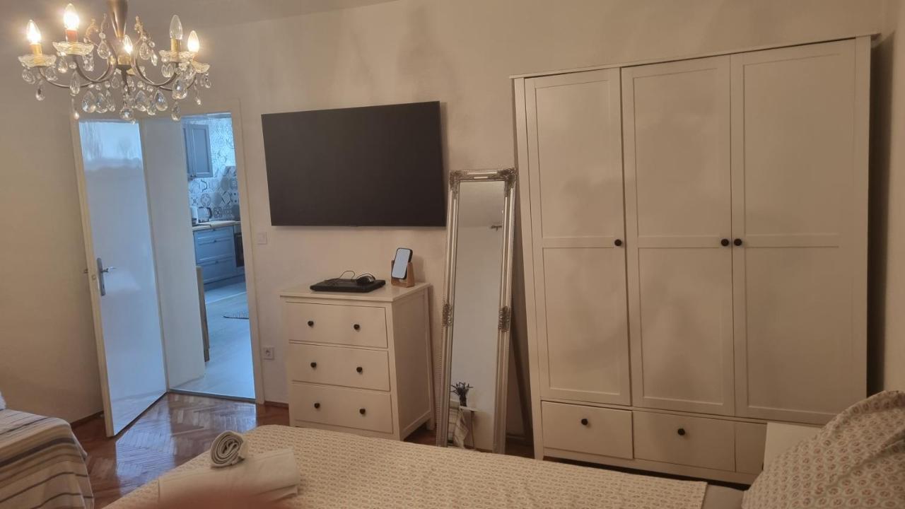 Foreks Apartman Apartment Makarska Exterior foto